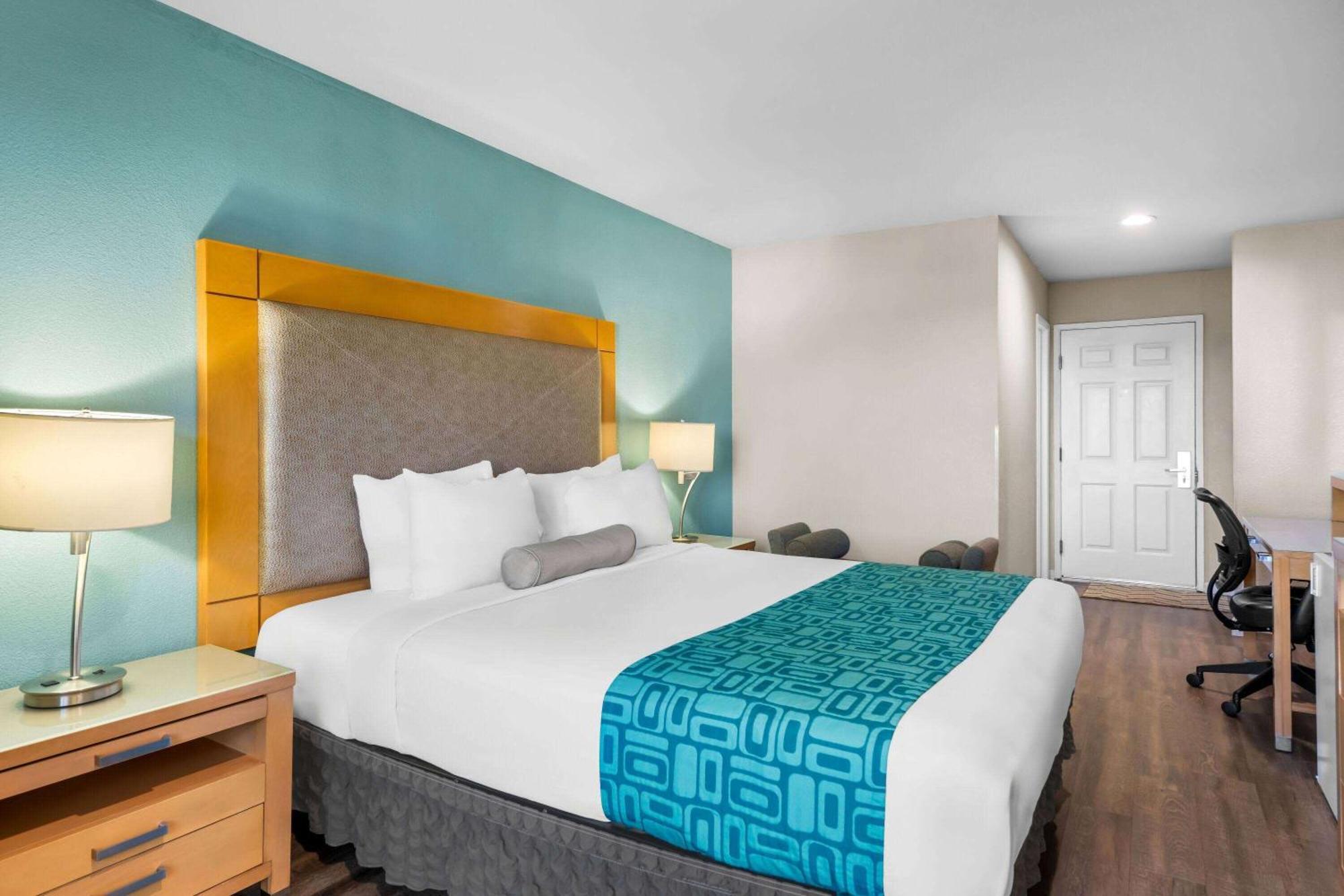Howard Johnson By Wyndham Santa Cruz Beach Boardwalk Exteriér fotografie