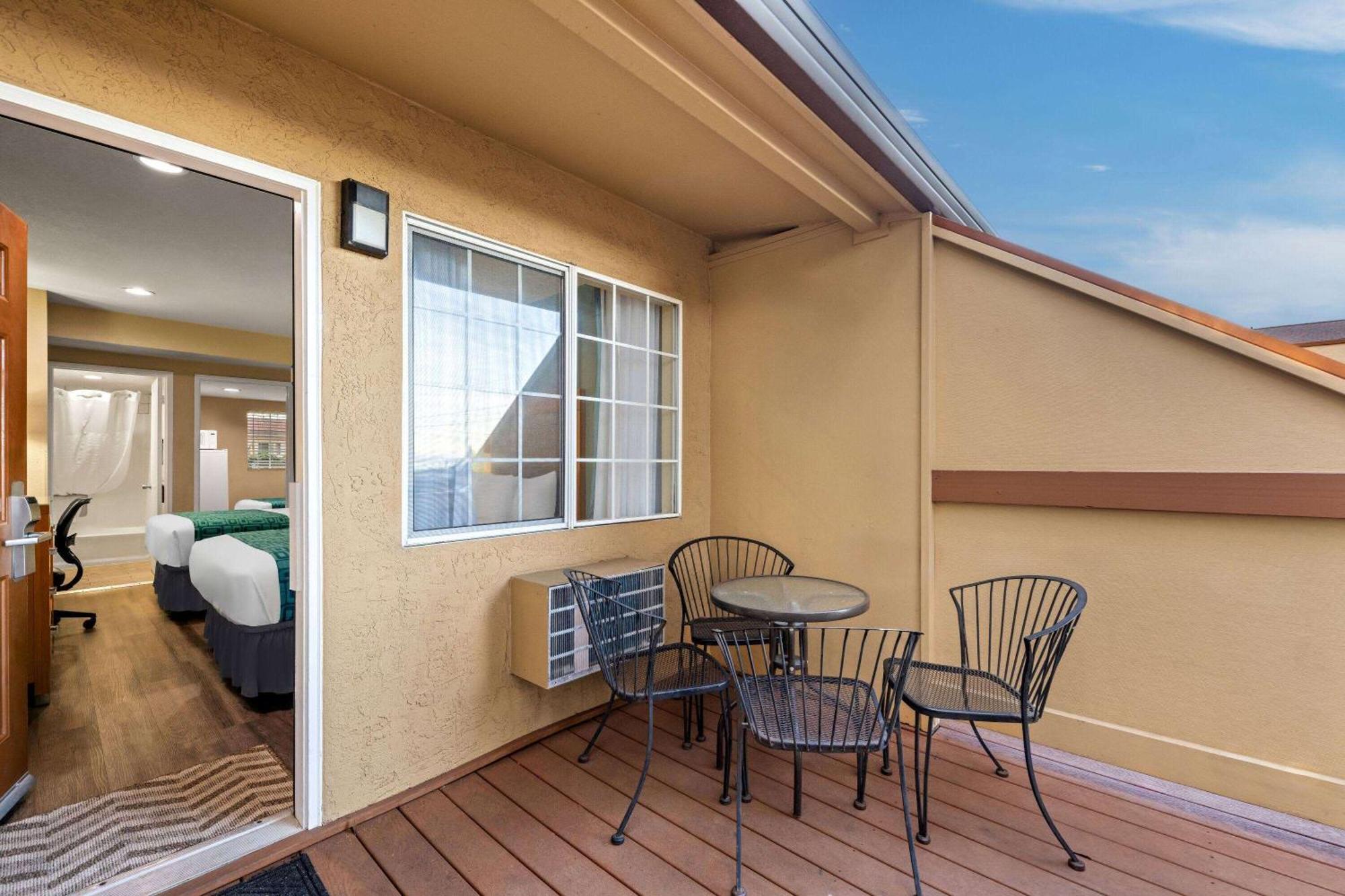Howard Johnson By Wyndham Santa Cruz Beach Boardwalk Exteriér fotografie