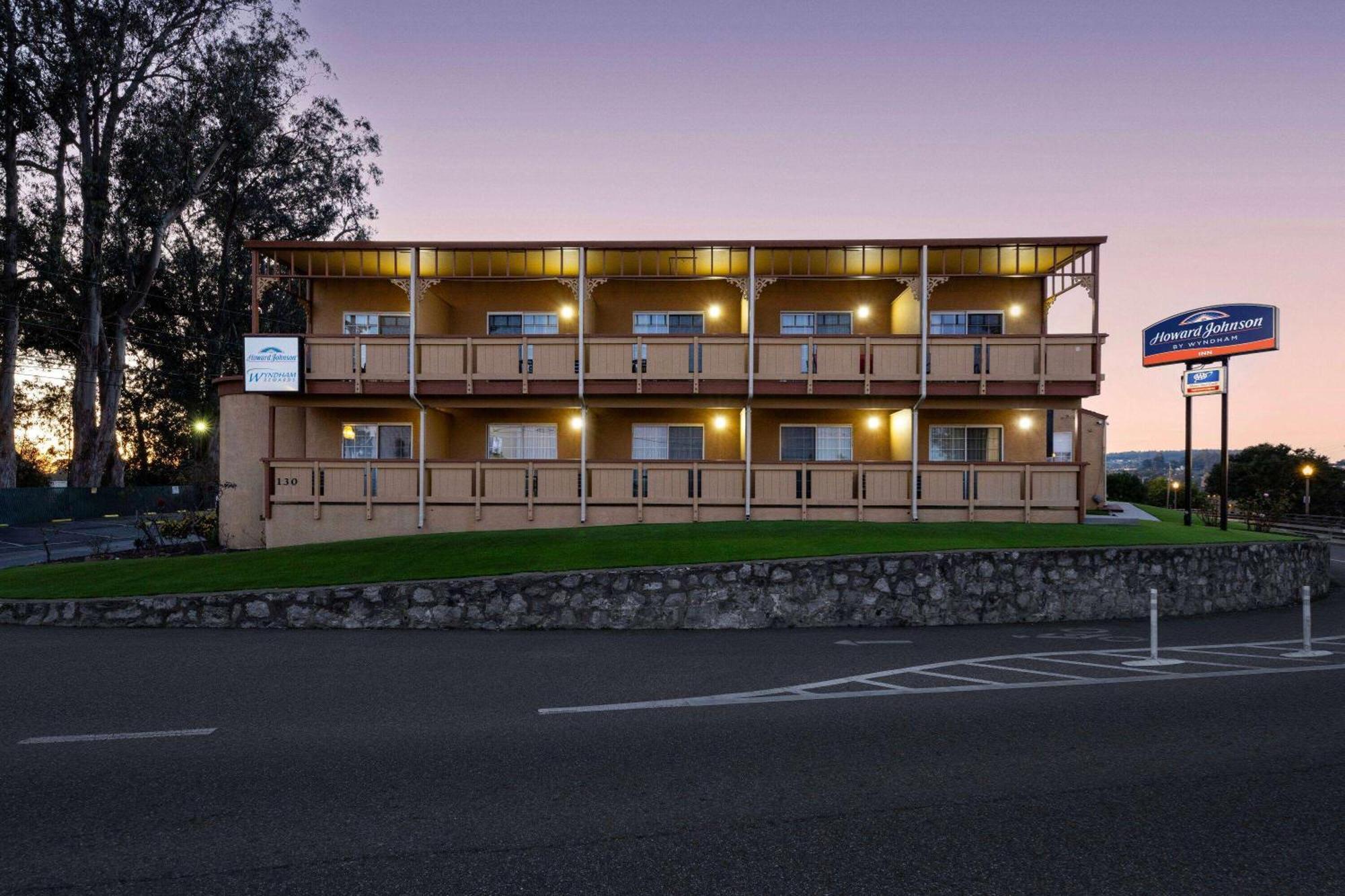 Howard Johnson By Wyndham Santa Cruz Beach Boardwalk Exteriér fotografie