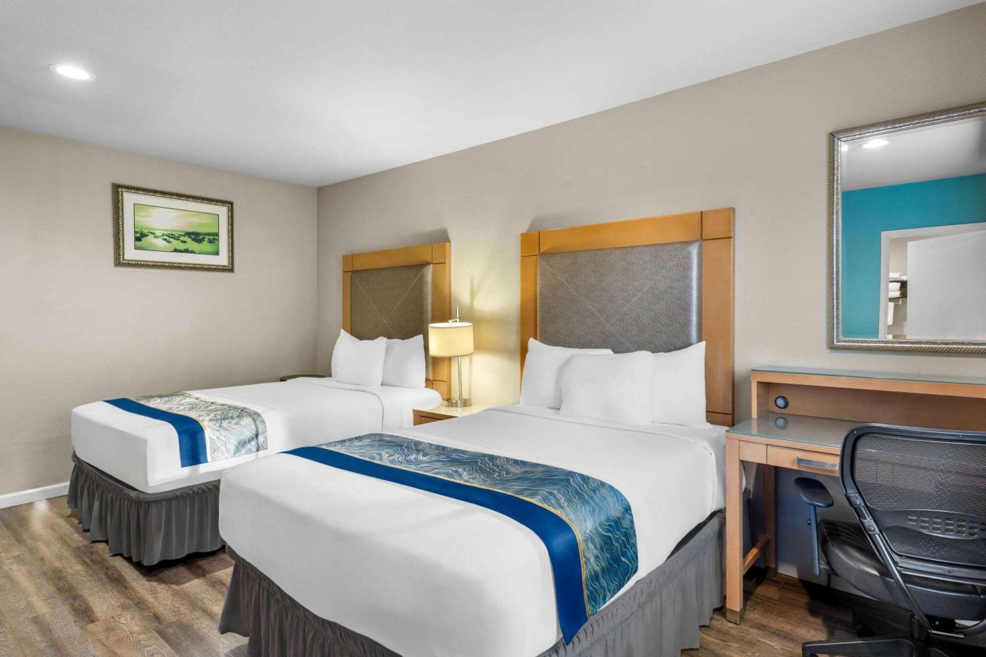 Howard Johnson By Wyndham Santa Cruz Beach Boardwalk Exteriér fotografie